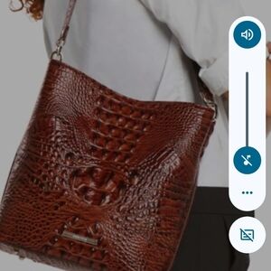 Elegant Brown Crocodile-Embossed Women's Bag
